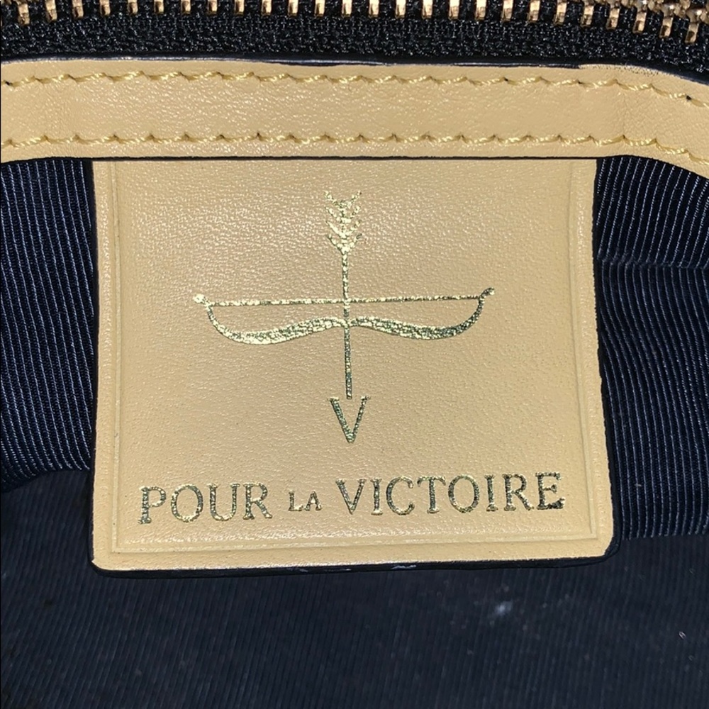 Pour la Victoire Bag - Picture 3 of 4